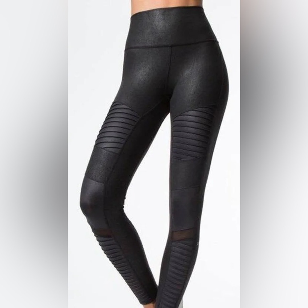 Alo Yoga High Waisted Moto Leggings in Black XS NWOT - Picture 2 of 6